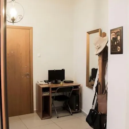 Nelly's House ハニア