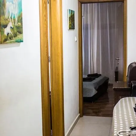 Nelly's House Apartment *